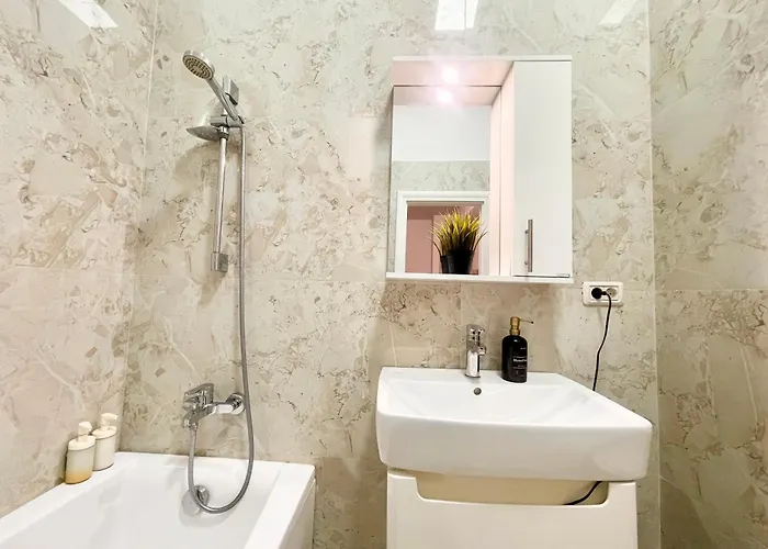 Address 25 - Palace Of Parliament Area